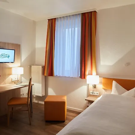 Zur Traube Hotel 3*